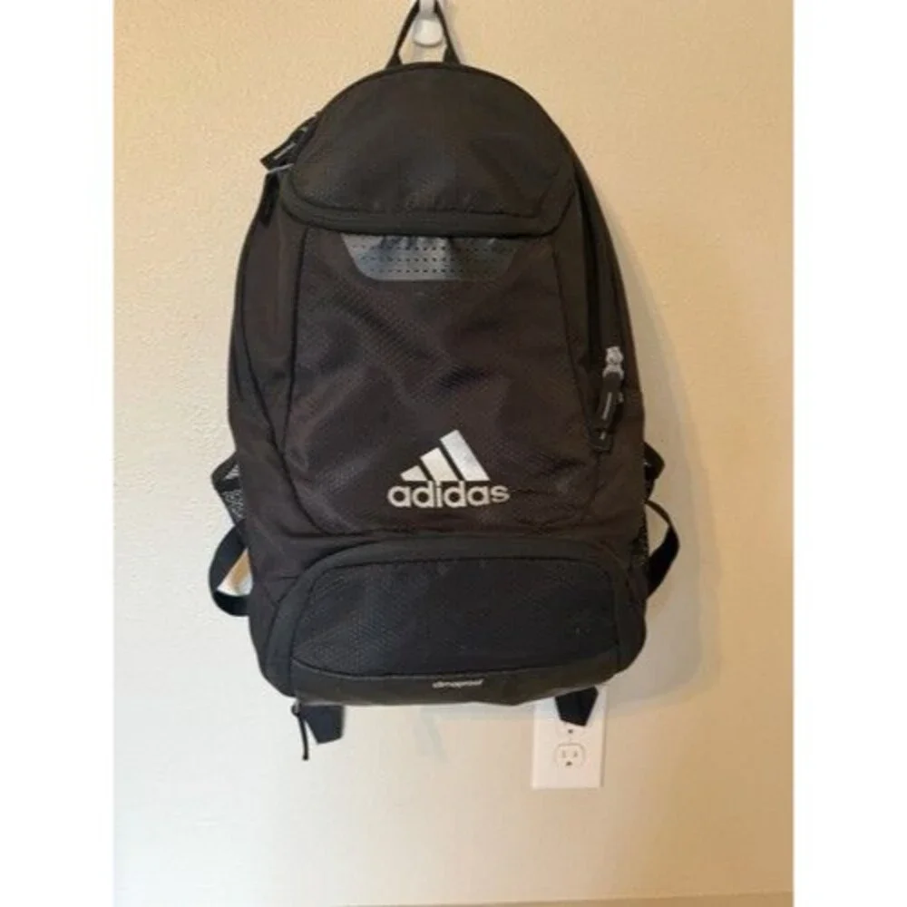 adidas climaproof backpack Select Basketball for Practice, Gym and Travel, 32L, Black/Pure Teal Green, OSFA When youve got both work and a workout on your schedule Adidas Strength Backpack - Adidas